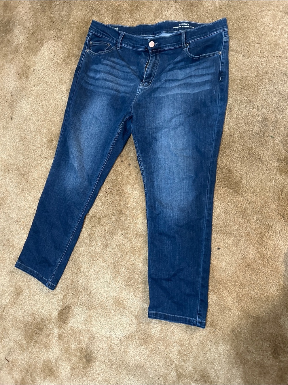 Men's Relaxed Fit Jeans in Dark Blue